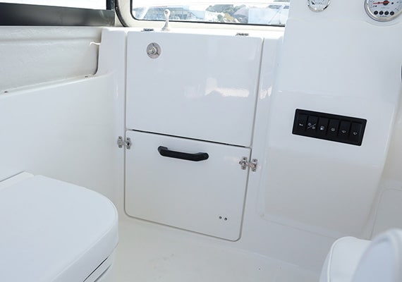An optional door can be attached to the bow berth entrance.Standard in the X-Type.